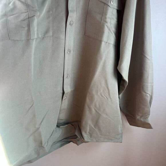 Bungalow Men's Cargo Safari Collar Buttons Down Shirt X-Large in Dark Sand - Picture 3 of 11